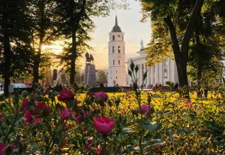 La place de la cathédrale de Vilnius 