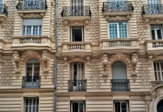 Façade d'un immeuble niçois