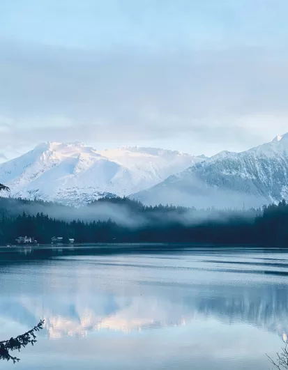 Lac Auke dans la baie Auke à Juneau