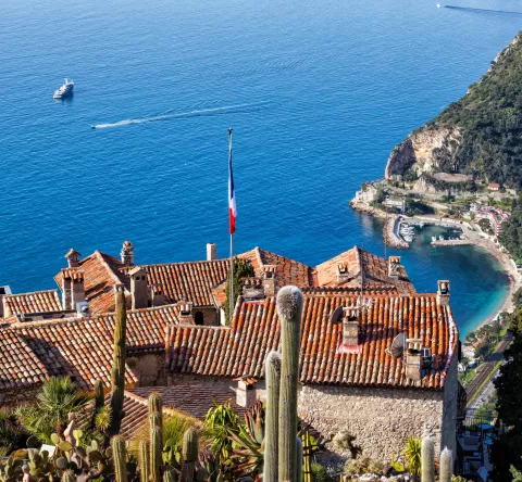 Vue panoramique depuis le Jardin Exotique d'Eze